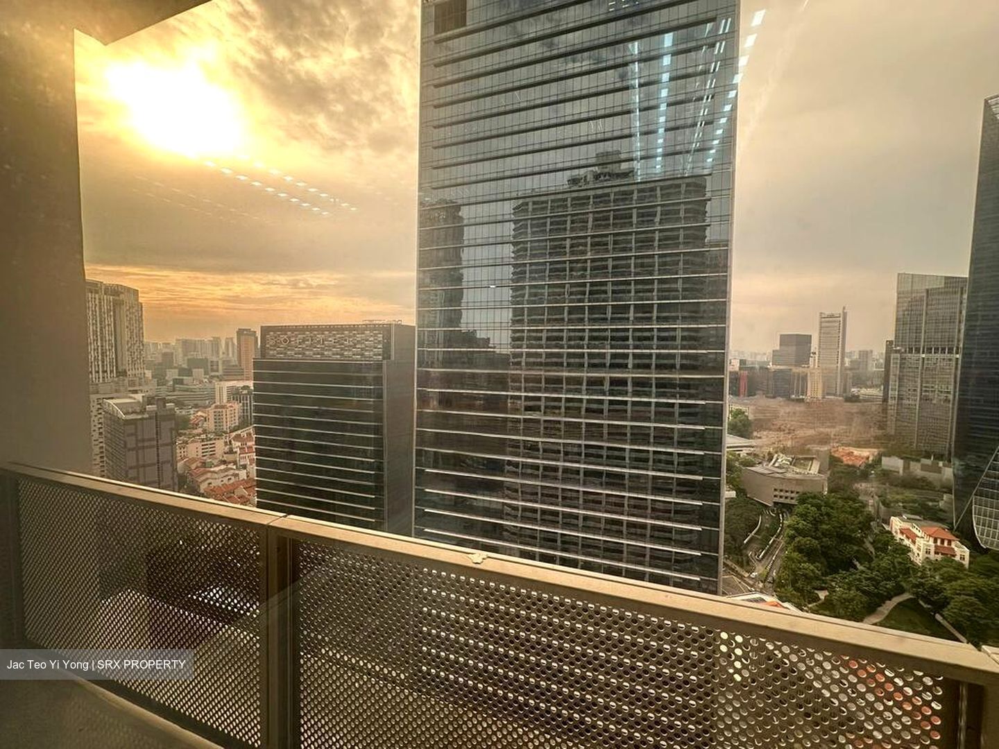 International Plaza (D2), Office #455146091